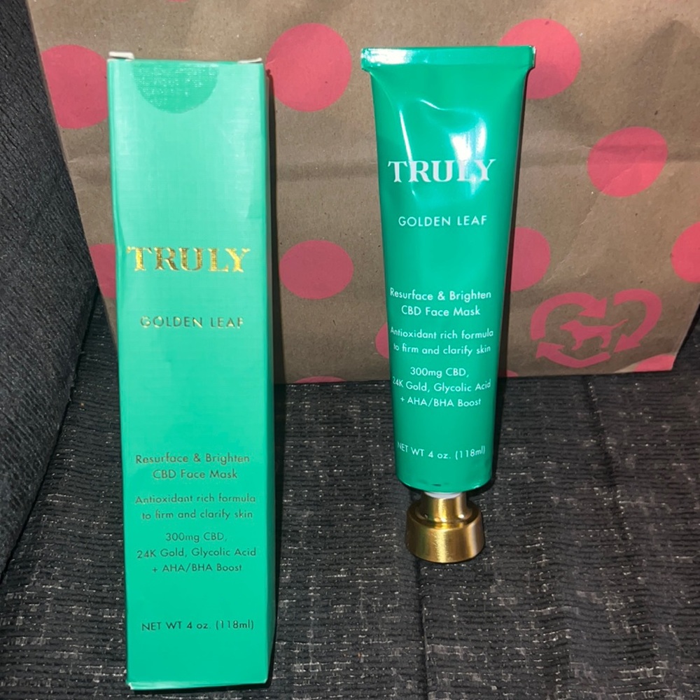NEW Truly golden leaf face mask